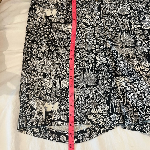 Talbots Black and White Floral Women Shorts - Picture 7 of 7